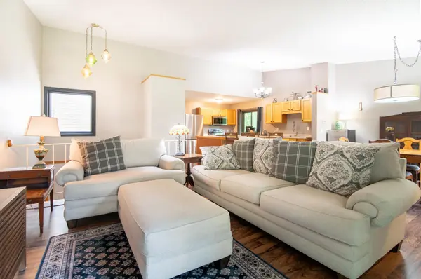 532 Pleasant DR, Hastings, MN 55033