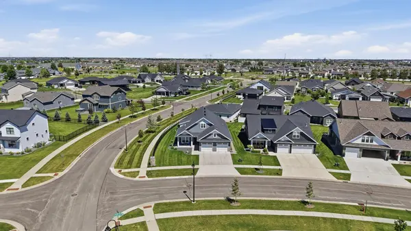 4897 Bluebell LOOP S, Fargo, ND 58104