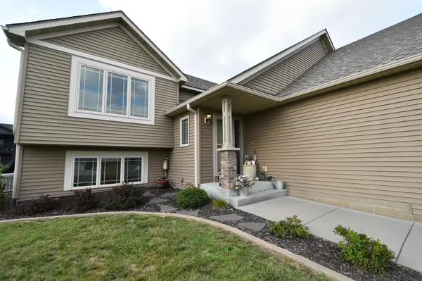 1474 Grand View LN SE, Mazeppa, MN 55956