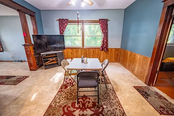 W2595 690th AVE, Spring Valley, WI 54767