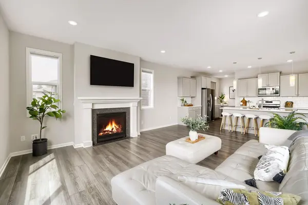 8251 Deerwood LN N, Maple Grove, MN 55369