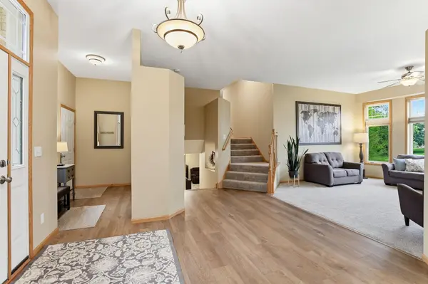 1840 Wyndham Hill DR, Hastings, MN 55033