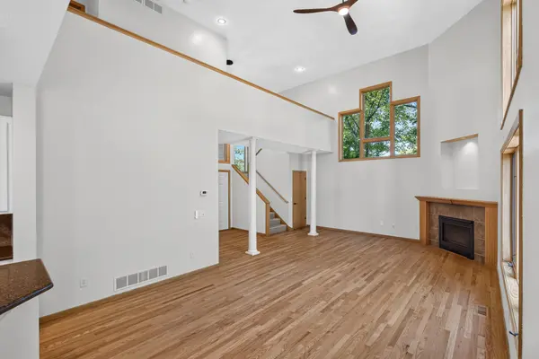 4167 Eau Claire TRL NE, Prior Lake, MN 55372