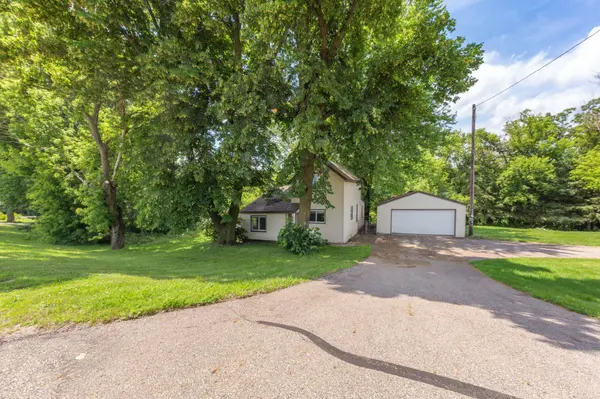 8370 County Road 3, Owatonna, MN 55060