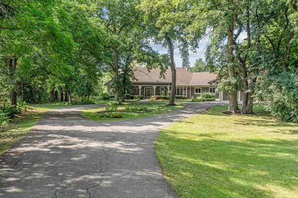 592 County Road 24, Wayzata, MN 55391