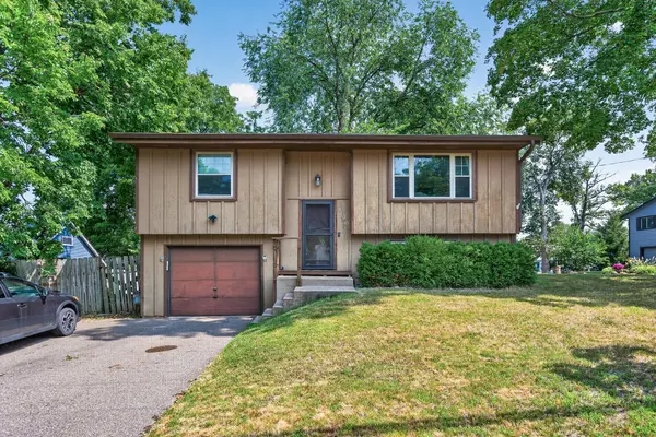 5190 Three Points BLVD, Mound, MN 55364