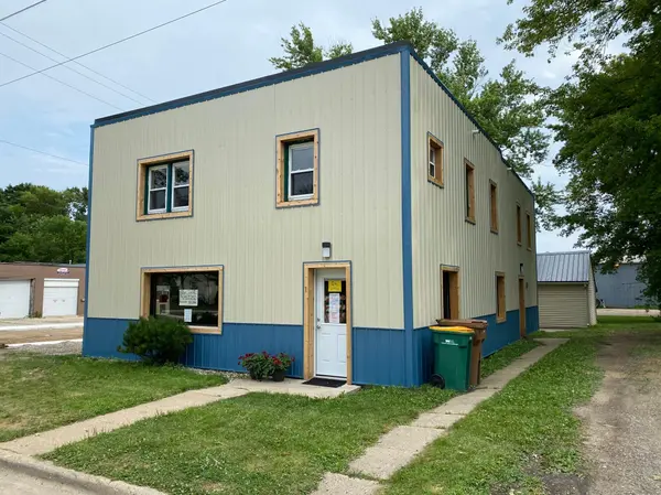 220 E 7th ST, Albert Lea, MN 56007