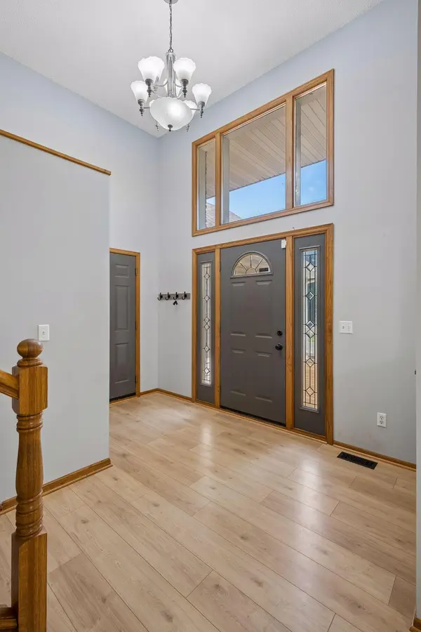 15000 Juniper Ridge DR NW, Andover, MN 55303