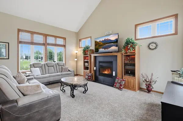 375 Rowena CT S, Elko New Market, MN 55054