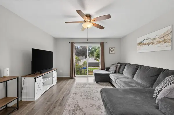 7389 Degrio WAY, Inver Grove Heights, MN 55076