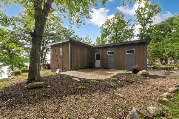 70397 476th AVE, Jackson, MN 56143