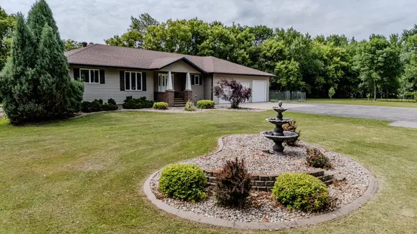 6409 County Road 17 S, Horace, ND 58047