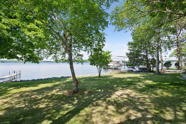 28235 Boulder CIR, Excelsior, MN 55331