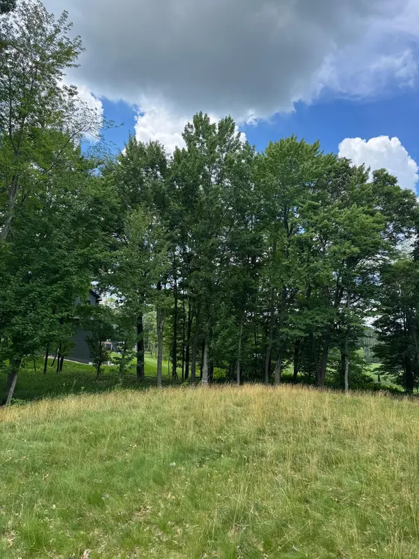 355 176th LN NE, Ham Lake, MN 55304