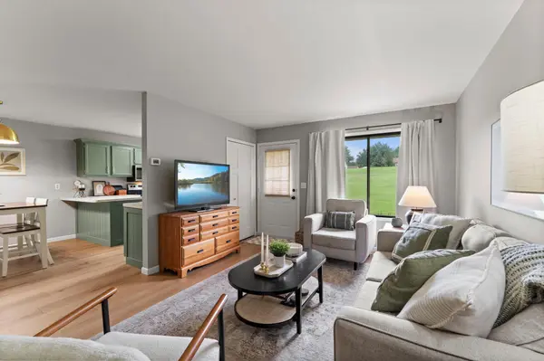 9062 Underwood LN N, Maple Grove, MN 55369