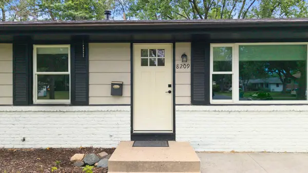 8209 Johnson CIR, Bloomington, MN 55437