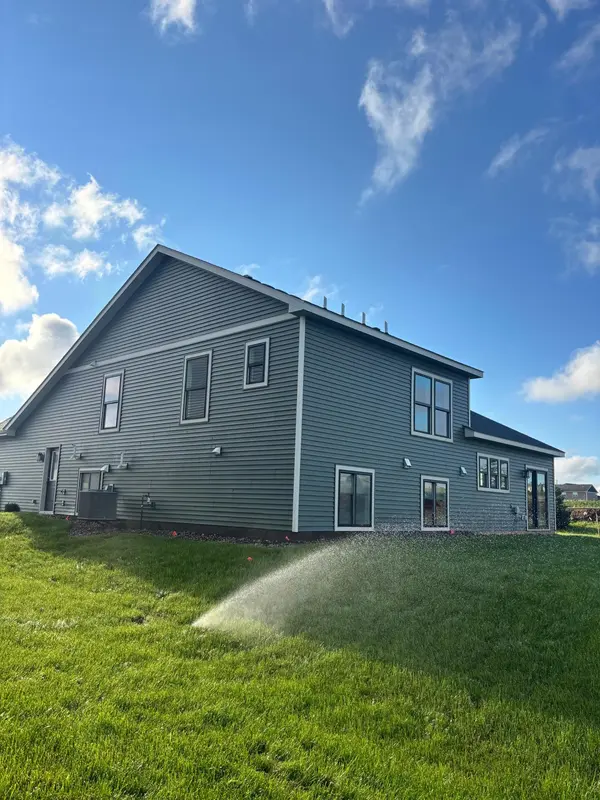 4118 Ramsay WAY, Waconia, MN 55387