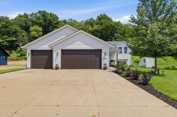 3798 Nicholas DR, Menomonie, WI 54751