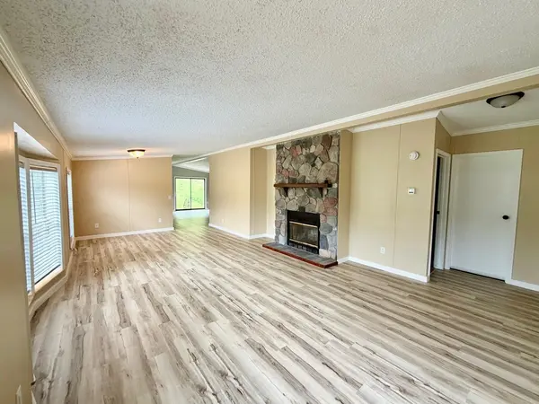 13C Hickory LN, Winona, MN 55987
