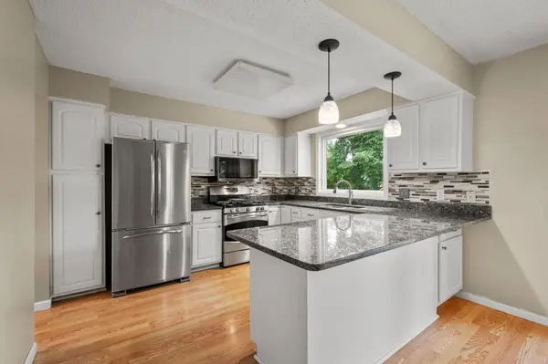 2304 150th ST W, Burnsville, MN 55306