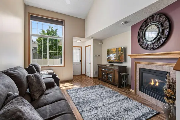 6420 Lakota TRL, Lino Lakes, MN 55014