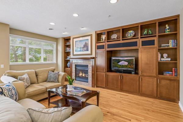 519 Willoughby WAY W, Minnetonka, MN 55305