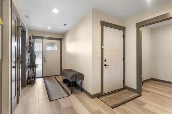 2909 Elgin CT, River Falls, WI 54022
