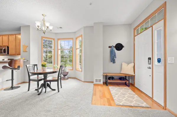 1246 Chateau AVE #409, Maplewood, MN 55109
