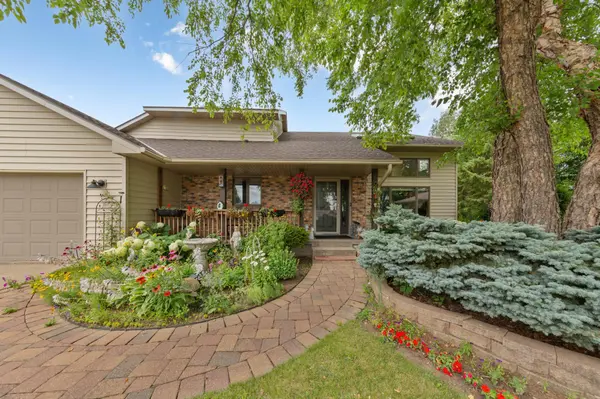 6 Greenhaven Bay, Faribault, MN 55021