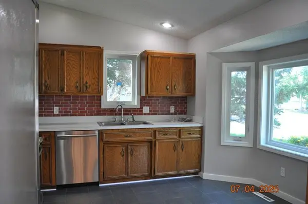 1007 Briar Creek RD, Eagan, MN 55123
