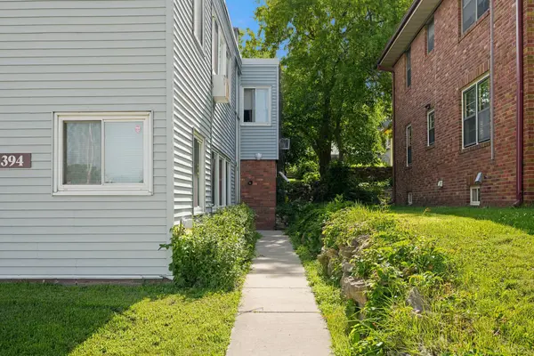 394 Pierce ST N, Saint Paul, MN 55104