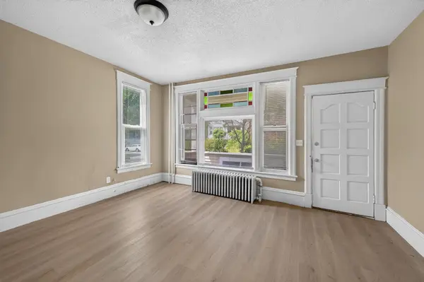 1136 Edgerton ST, Saint Paul, MN 55130