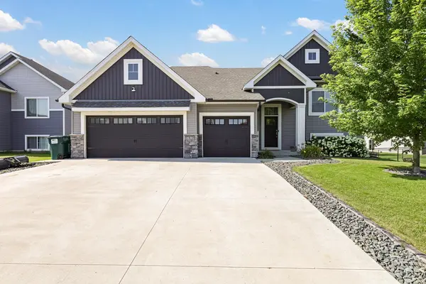 17838 Essex LN, Lakeville, MN 55044