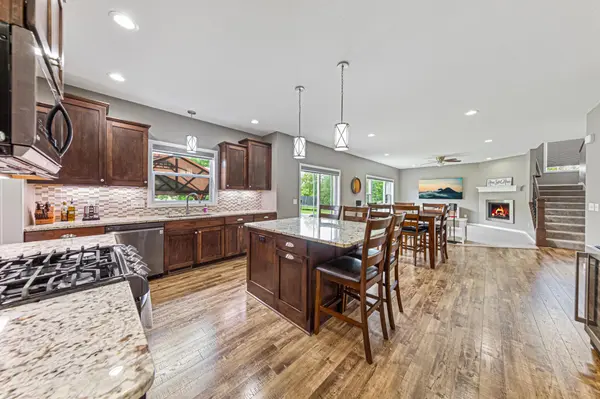 135 Stoneridge LN NE, Owatonna, MN 55060