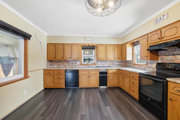 627 S Litchfield AVE, Litchfield, MN 55355