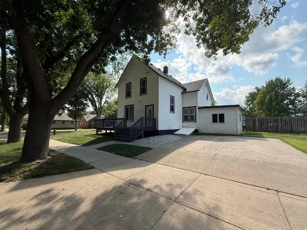 400 Walnut ST SW, Sleepy Eye, MN 56085