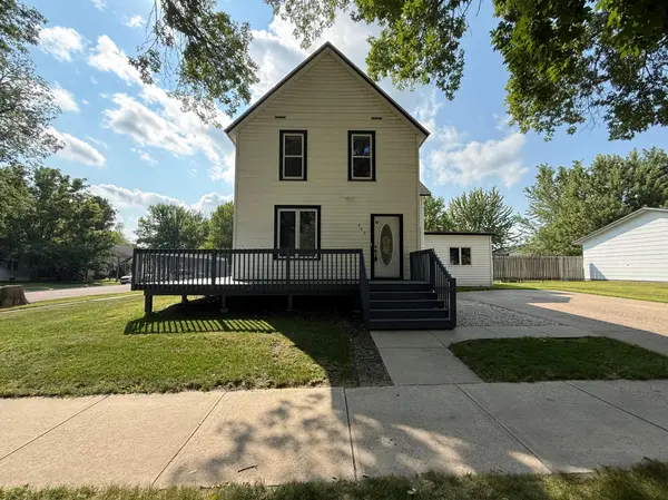 400 Walnut ST SW, Sleepy Eye, MN 56085