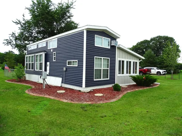 N1041 Prairie Rose DR, Pepin, WI 54759