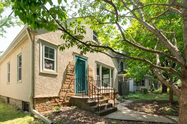 4334 Oliver AVE N, Minneapolis, MN 55412