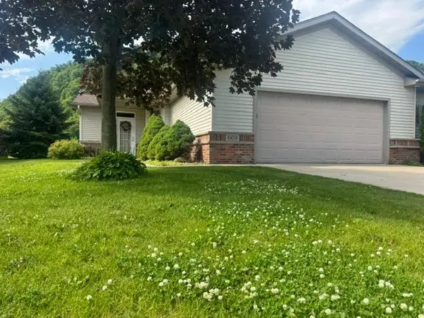 669 Crimson WAY, Lake City, MN 55041