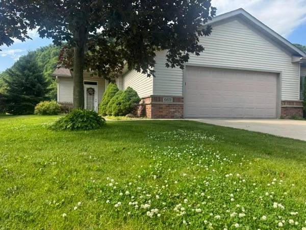 669 Crimson WAY, Lake City, MN 55041