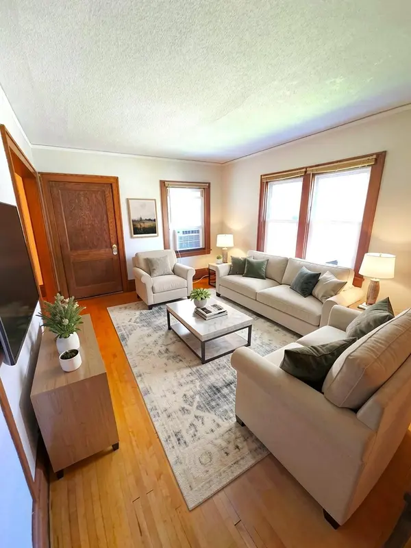 920 20th AVE SE, Minneapolis, MN 55414