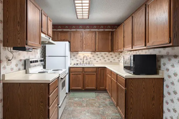 705 S 14th ST, La Crescent, MN 55947