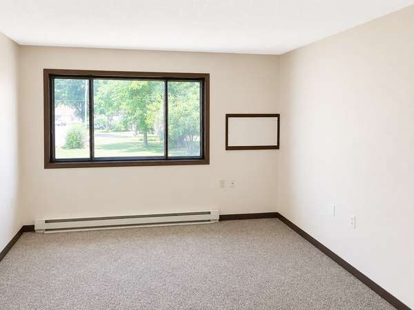 401 S Oak ST #8, Ellsworth, MN 56129