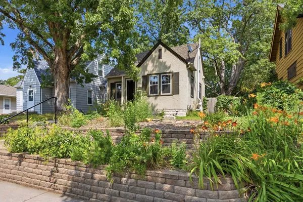 6015 2nd AVE S, Minneapolis, MN 55419