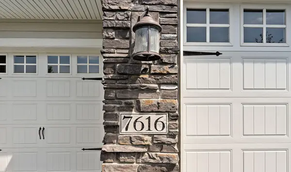 7616 103rd AVE N, Brooklyn Park, MN 55445