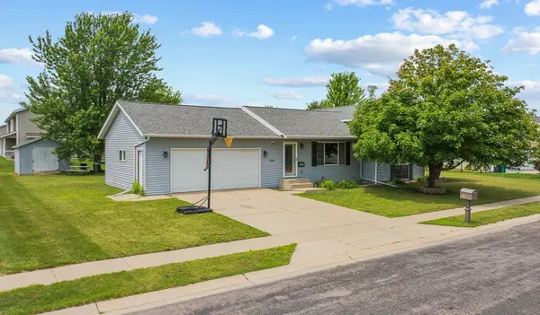 202 Rainbow DR, Marshall, MN 56258