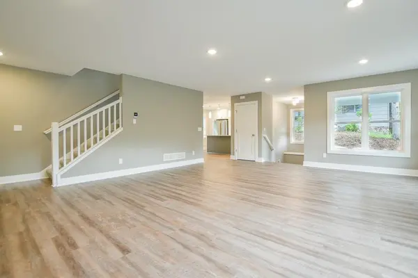5432 Rowland Rd, Minnetonka, MN 55343