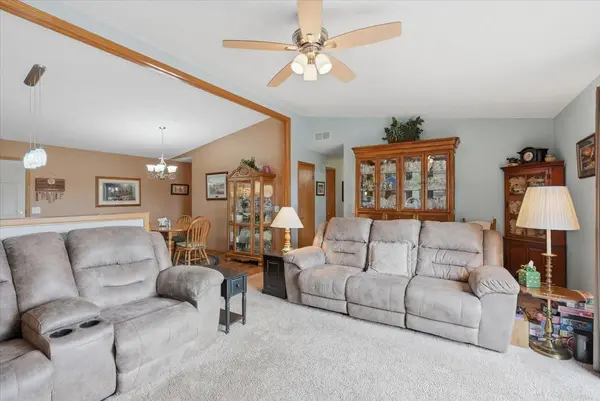 1022 W Ridge CT #38, New Richmond, WI 54017