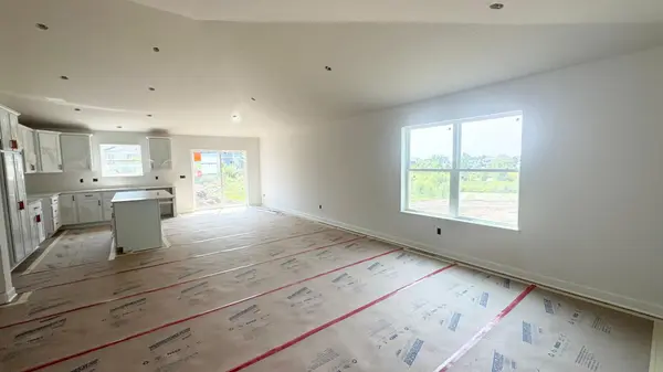 1908 Dogwood CT, Carver, MN 55315
